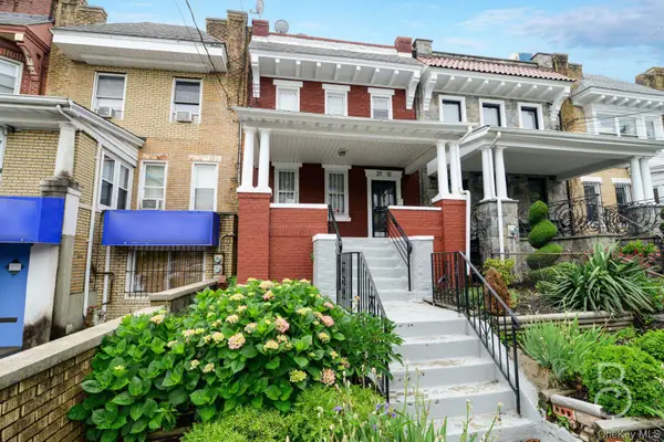 27-12 Ditmars Boulevard, Astoria, NY 11105