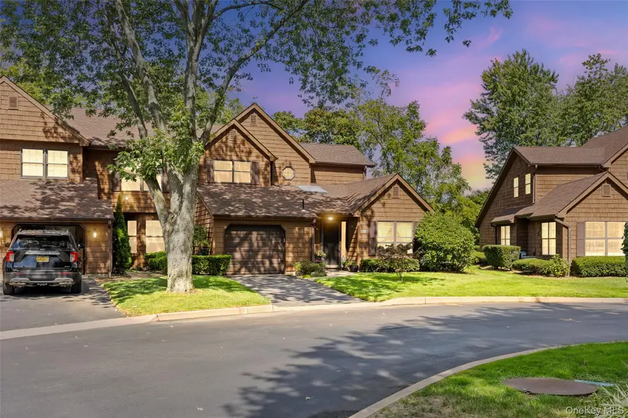 7 Sutton Place, Islip, NY 11751 - Image #2