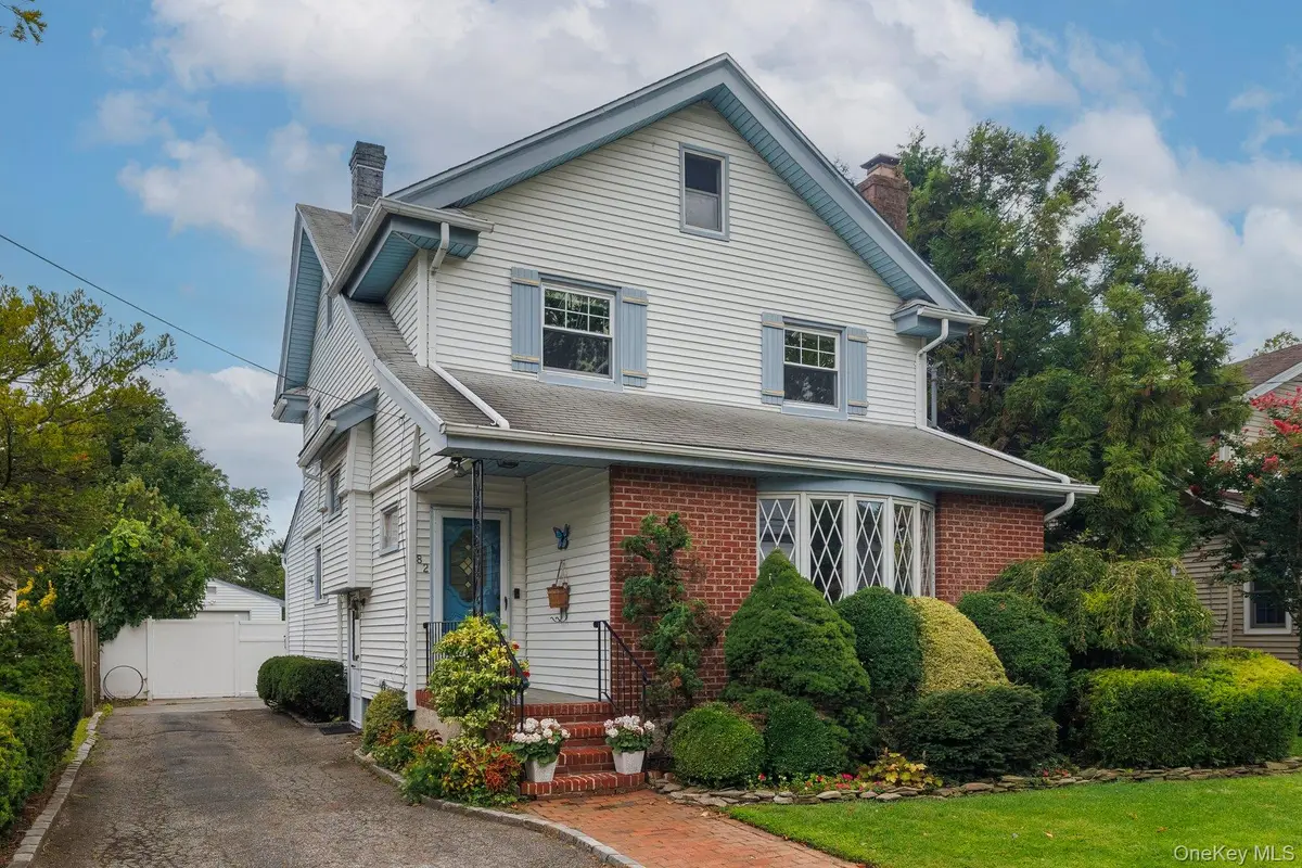82 Robertson Road, Lynbrook, NY 11563 - Image #1