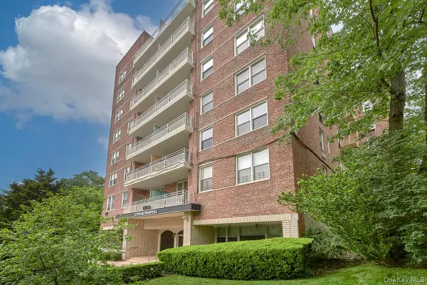 609 Kappock Street #3F, Bronx, NY 10463