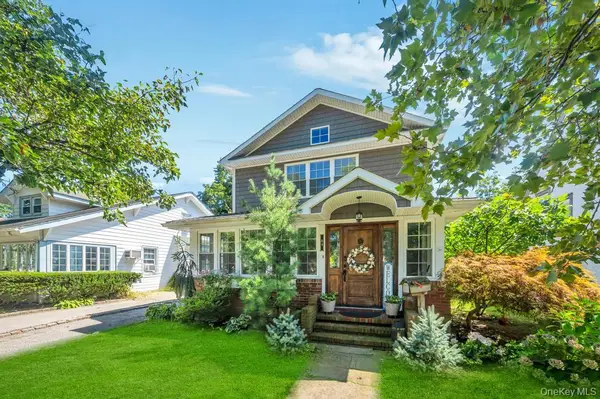 84 Superior Road, Floral Park, NY 11001