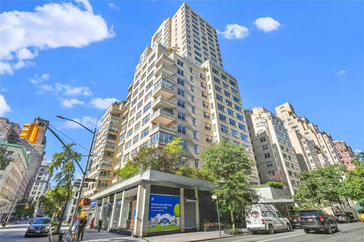 20 E 9th Street #14O, Manhattan, NY 10003 - Image #1