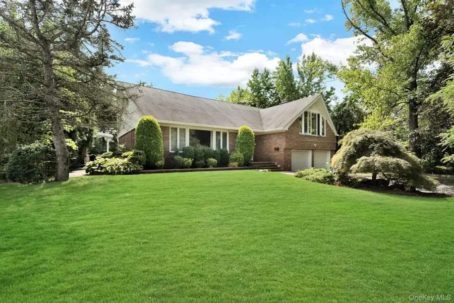 70 Shrub Hollow Road, Roslyn, NY 11576 - Image #3