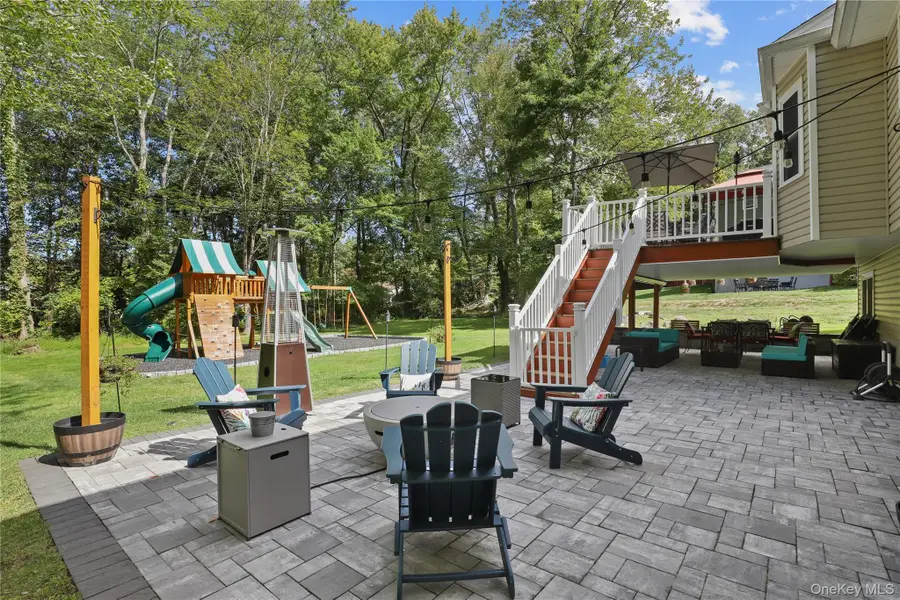 612 Challinor Drive, Yorktown Heights, NY 10598 - Image #2