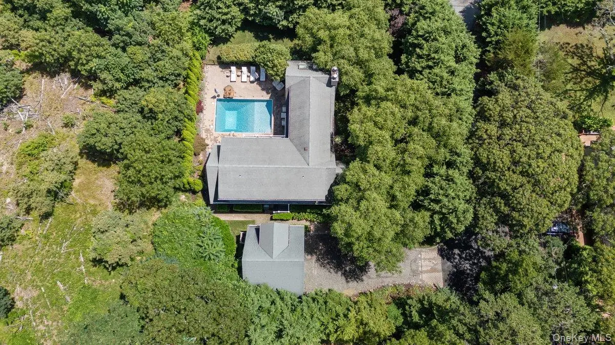 2 Hubbard Street, Hampton Bays, NY 11946 - Image #1