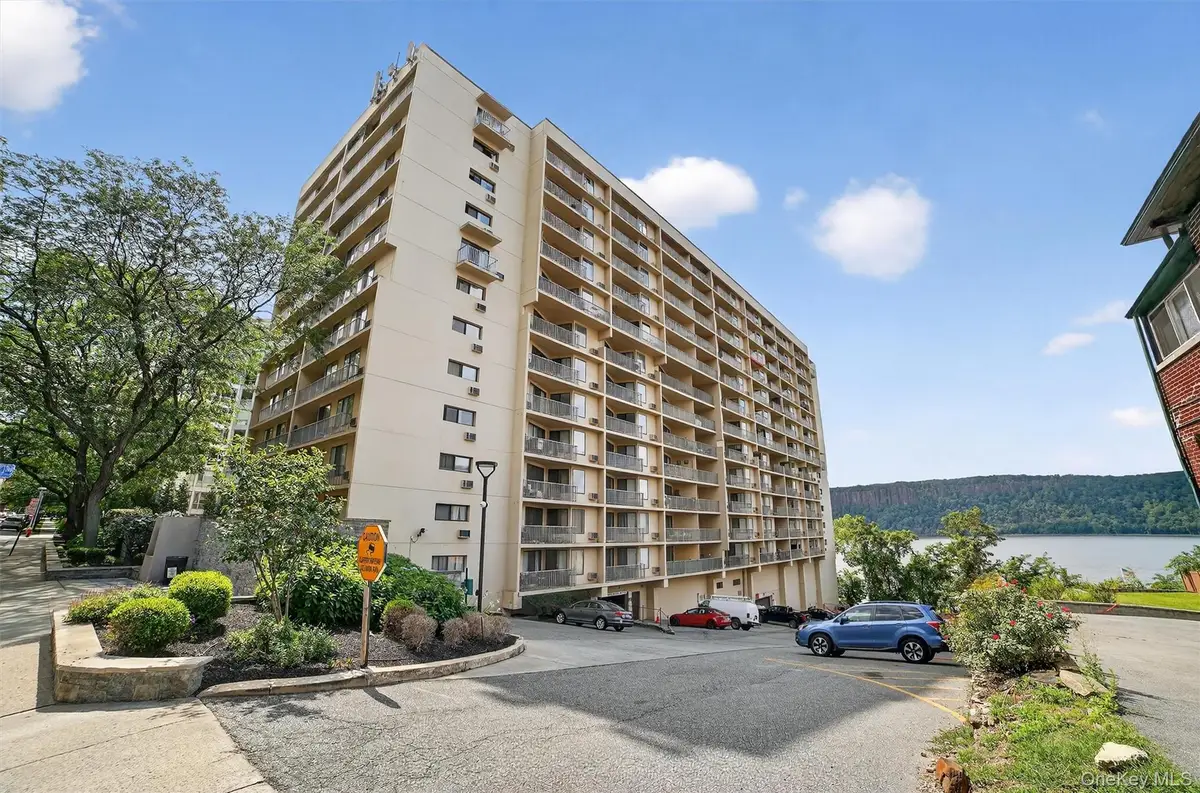 1155 Warburton Avenue #10A, Yonkers, NY 10701 - Image #1