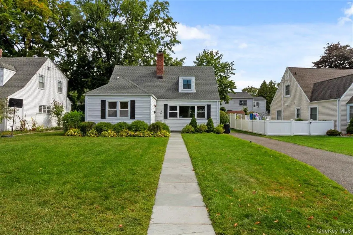 8 Huntley Road, Eastchester, NY 10709 - Image #1