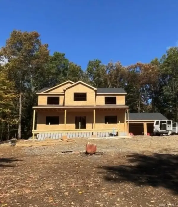 20 Dogwood Lane, Marlboro, NY 12542