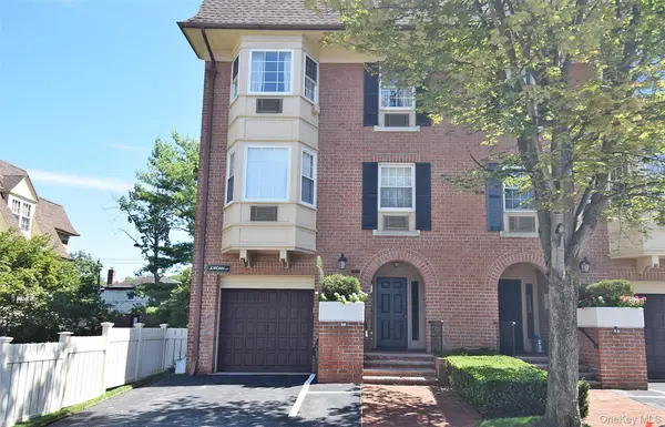 15-01 Jordan Court #104 U, Bayside, NY 11360