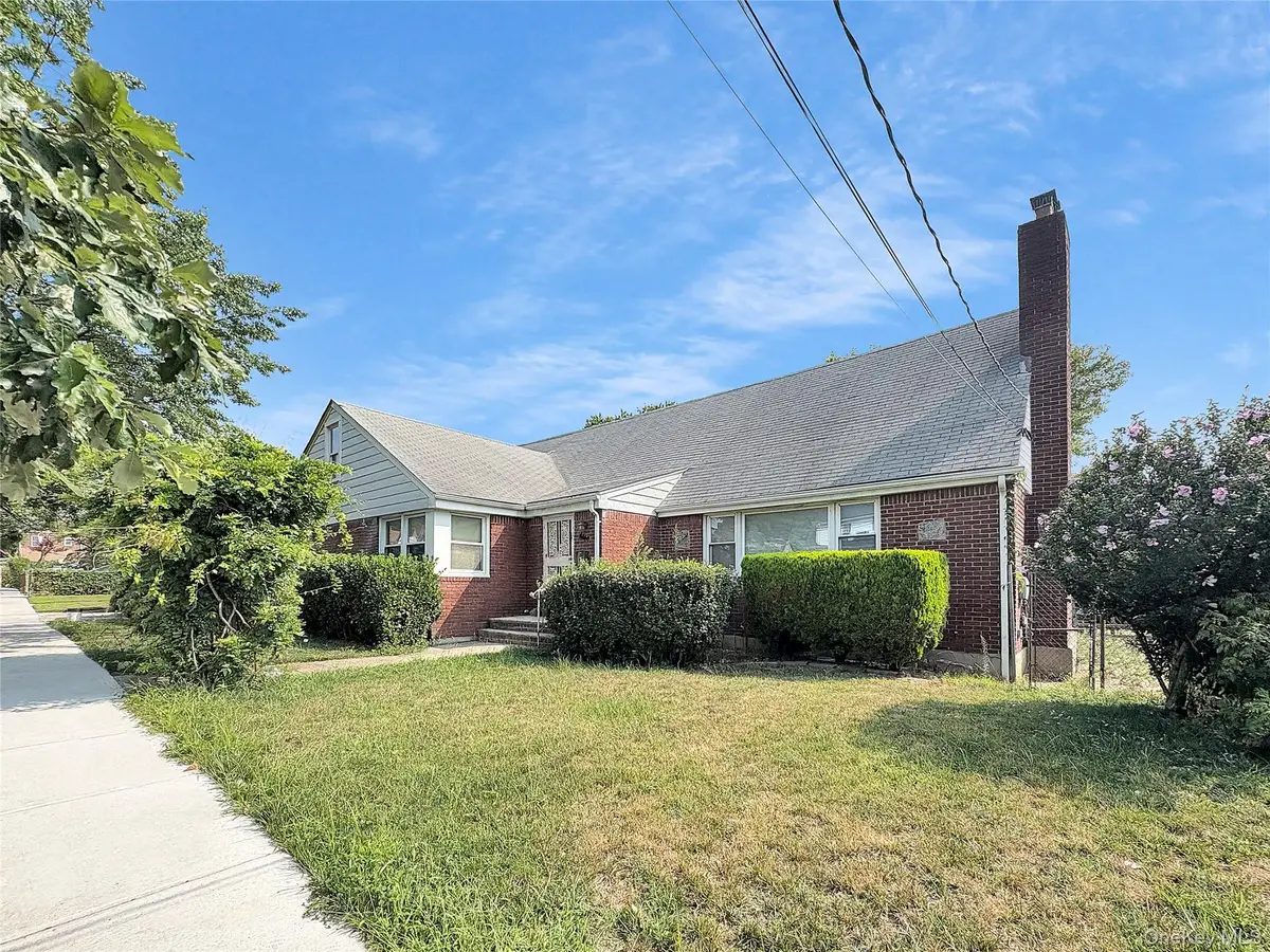 11839 205th Street, Saint Albans, NY 11412 - Image #1