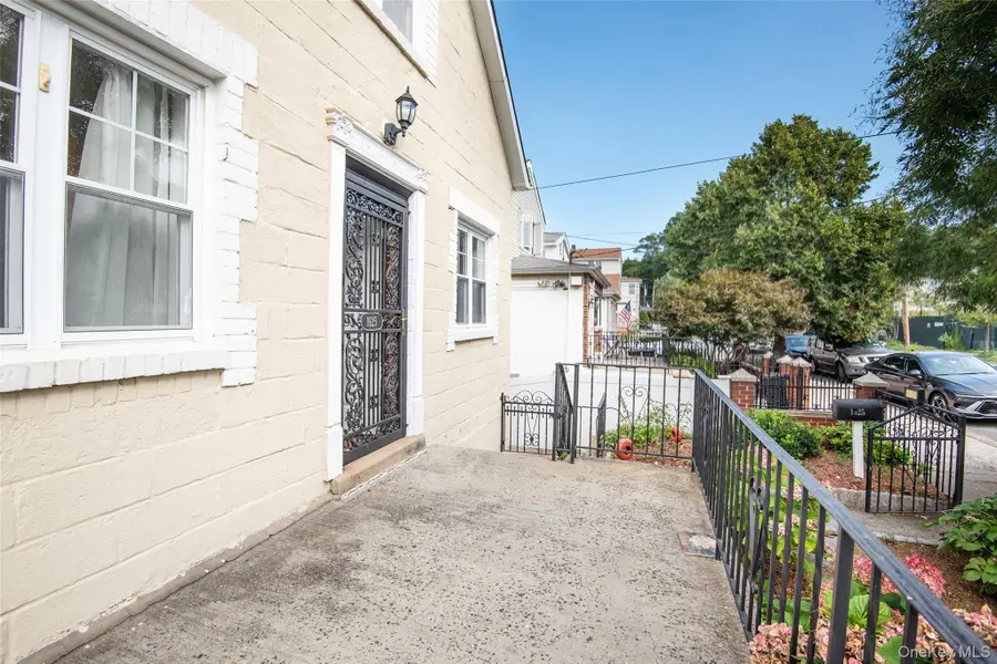 1625 Stadium Avenue, Bronx, NY 10465 - Image #3