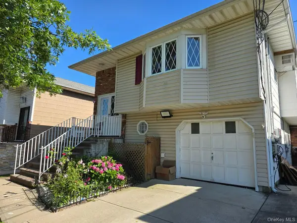 263 Village Avenue, Lynbrook, NY 11563