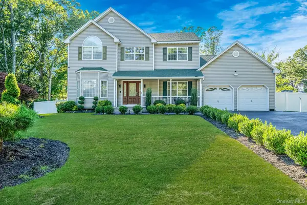 3 Embassy Road, Selden, NY 11784