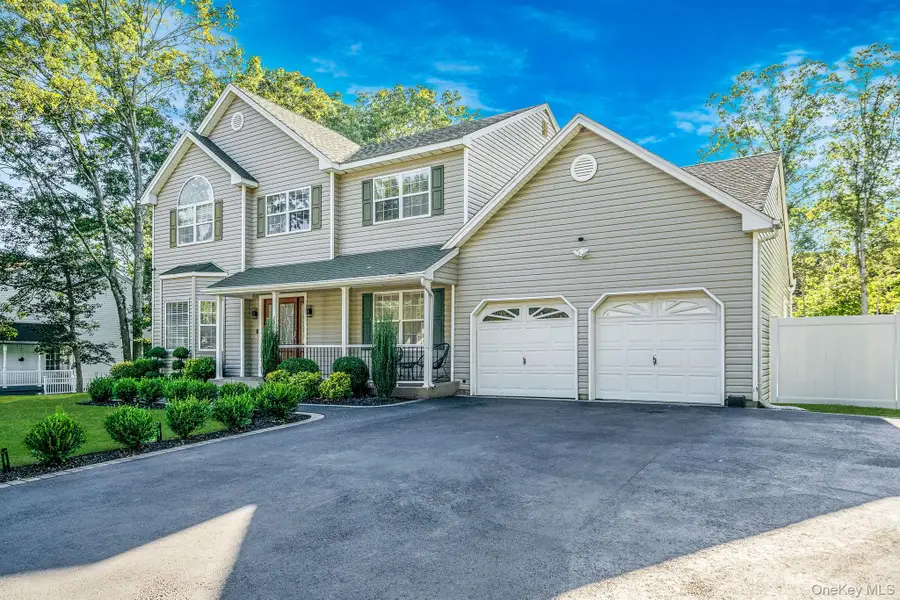 3 Embassy Road, Selden, NY 11784 - Image #3