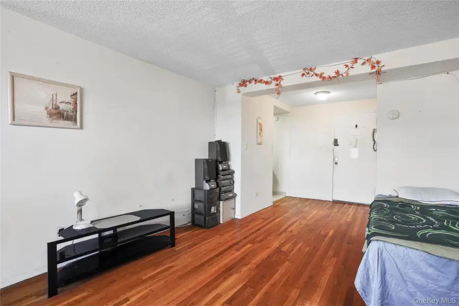 84-20 153rd Avenue #5H, Howard Beach, NY 11414 - Image #3