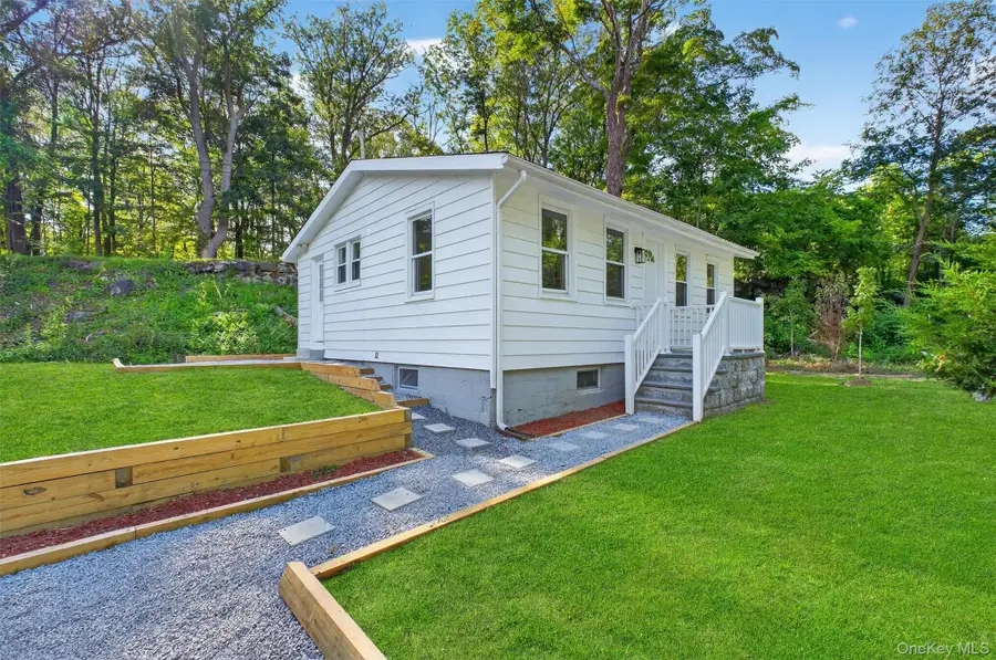 2091 Maple Avenue, Cortlandt Manor, NY 10567 - Image #2