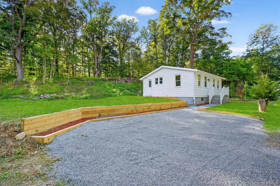 2091 Maple Avenue, Cortlandt Manor, NY 10567 - Image #3