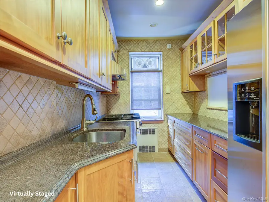 83-33 Austin Street #6T, Kew Gardens, NY 11415 - Image #2