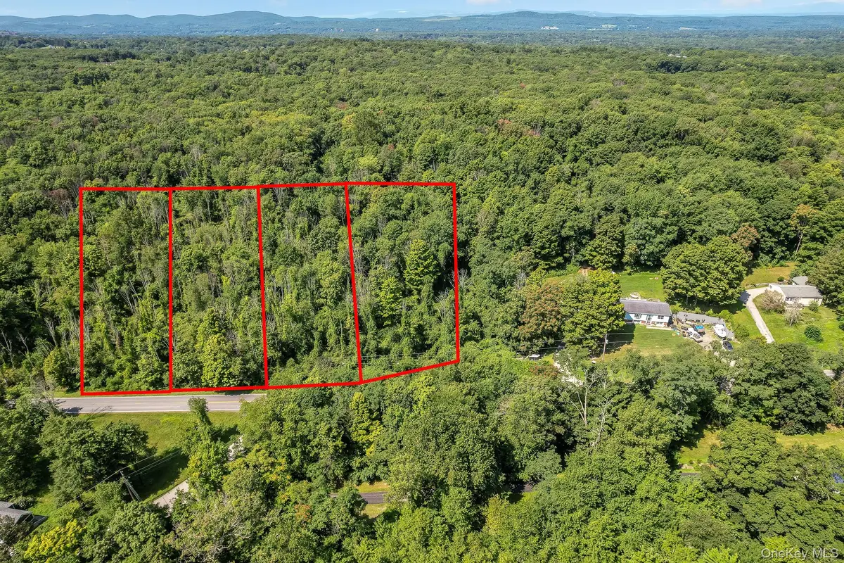 151 S Quaker Lane, Hyde Park, NY 12538 - Image #1