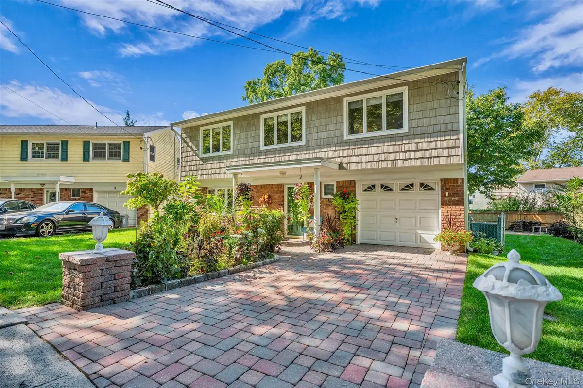 6 Saddler Court, South Huntington, NY 11746 - Image #1