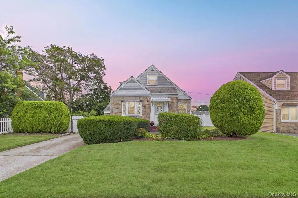 81 Cedarlawn Boulevard, Valley Stream, NY 11580 - Image #1