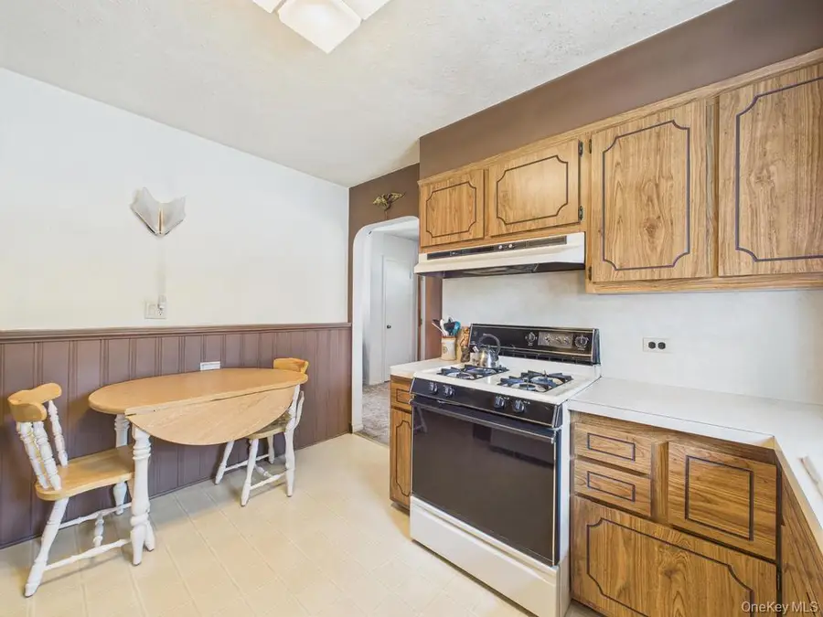 81 Cedarlawn Boulevard, Valley Stream, NY 11580 - Image #3