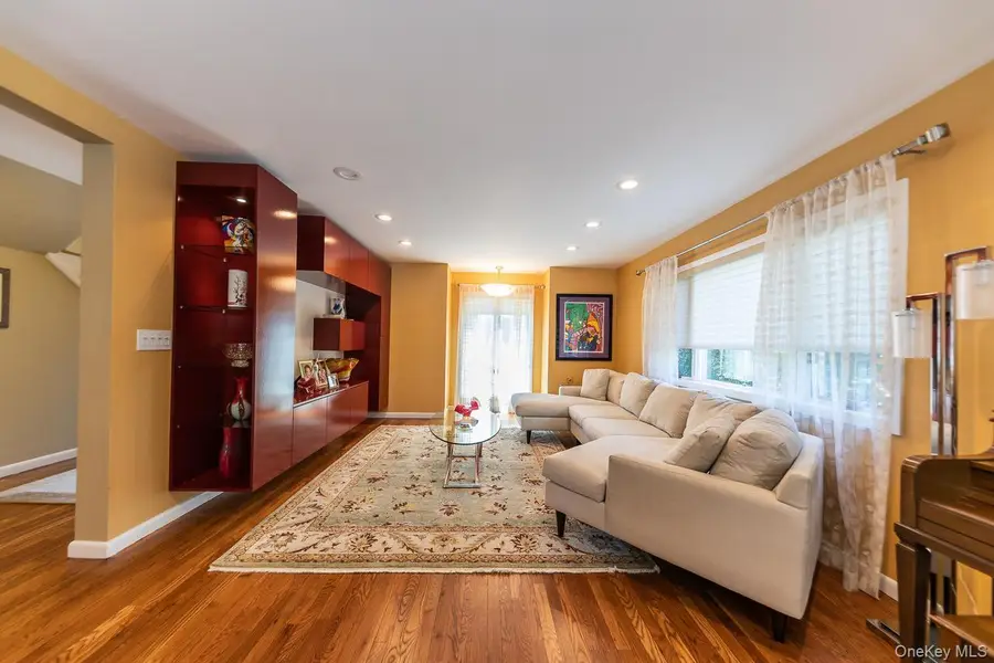 257 E Olive Street, Long Beach, NY 11561 - Image #3