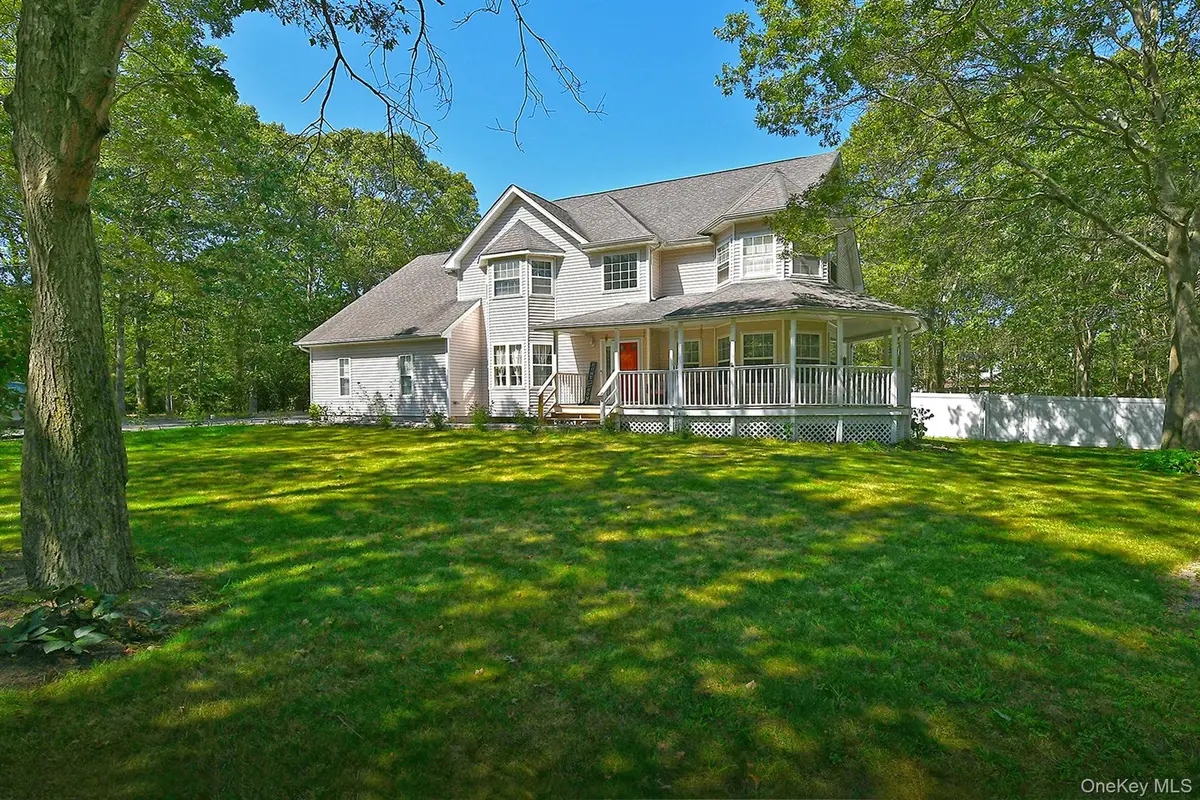 187 Robinson Avenue, Medford, NY 11763 - Image #1