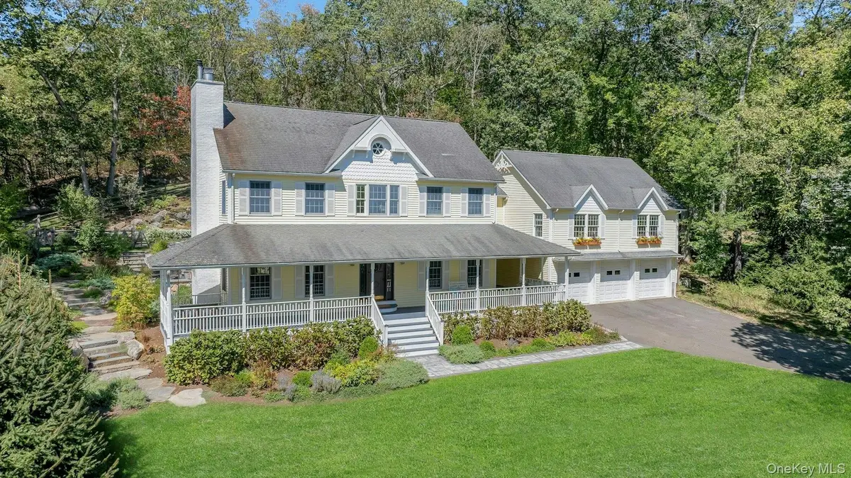 7/8 Douglas Drive, South Salem, NY 10590 - Image #1