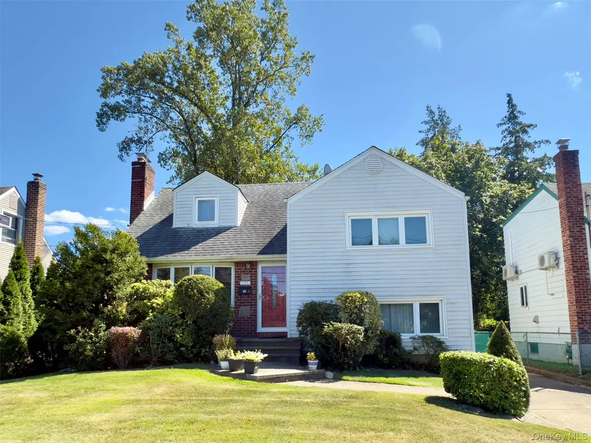 175 San Juan Avenue, Albertson, NY 11507 - Image #1