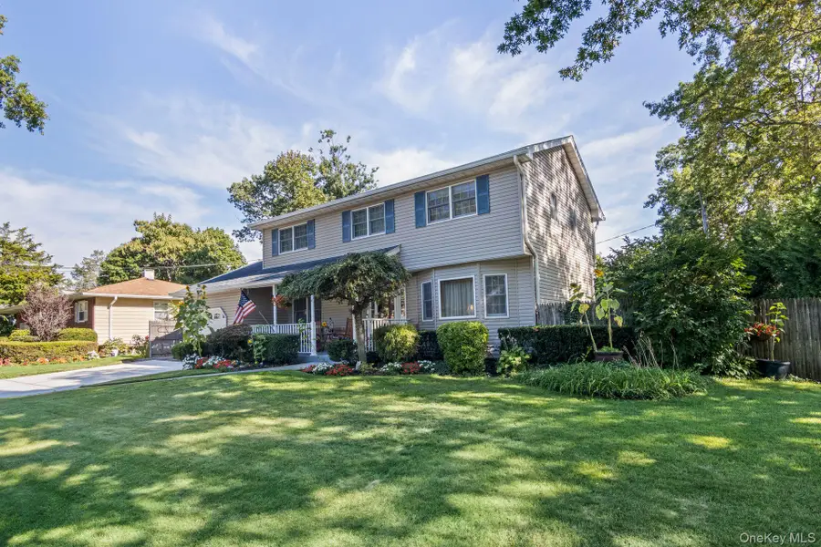 703 10th Avenue, East Northport, NY 11731 - Image #3