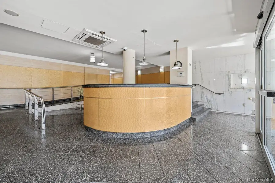 6135 98th Street #8D, Rego Park, NY 11374 - Image #2