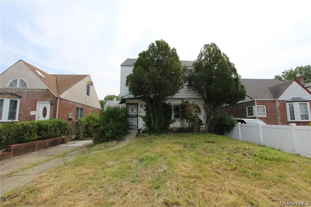 65-15 183rd Street, Fresh Meadows, NY 11365 - Image #1