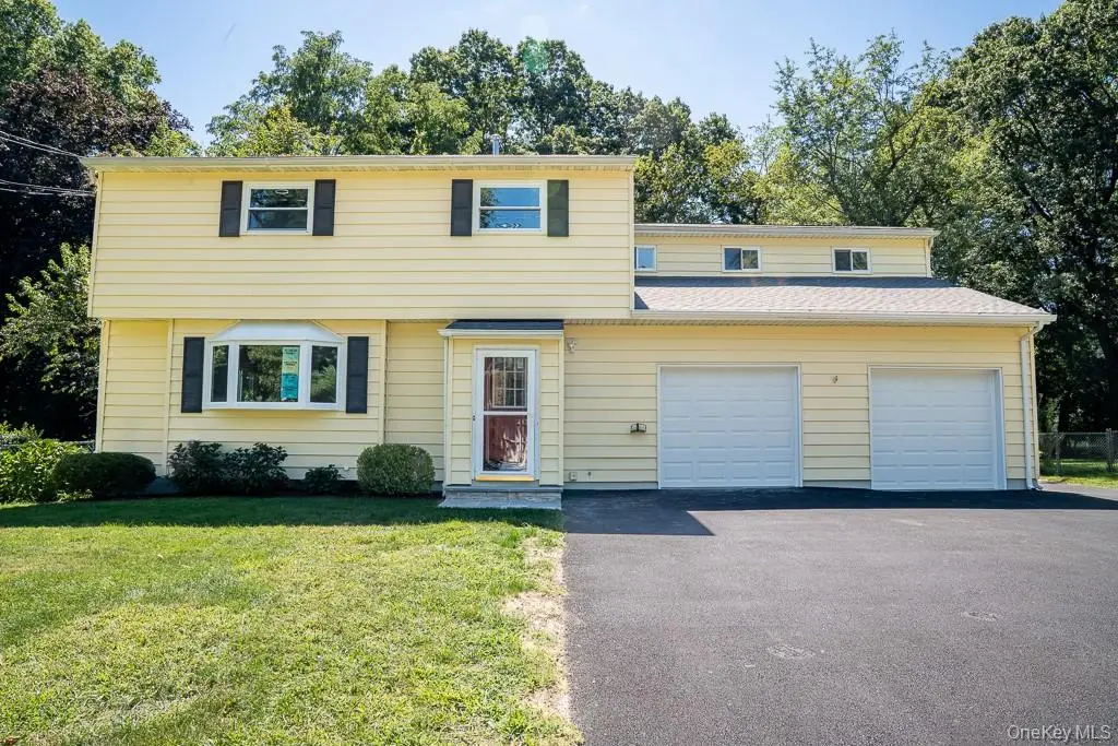 25 Robin Road, Poughkeepsie, NY 12601 - Image #1