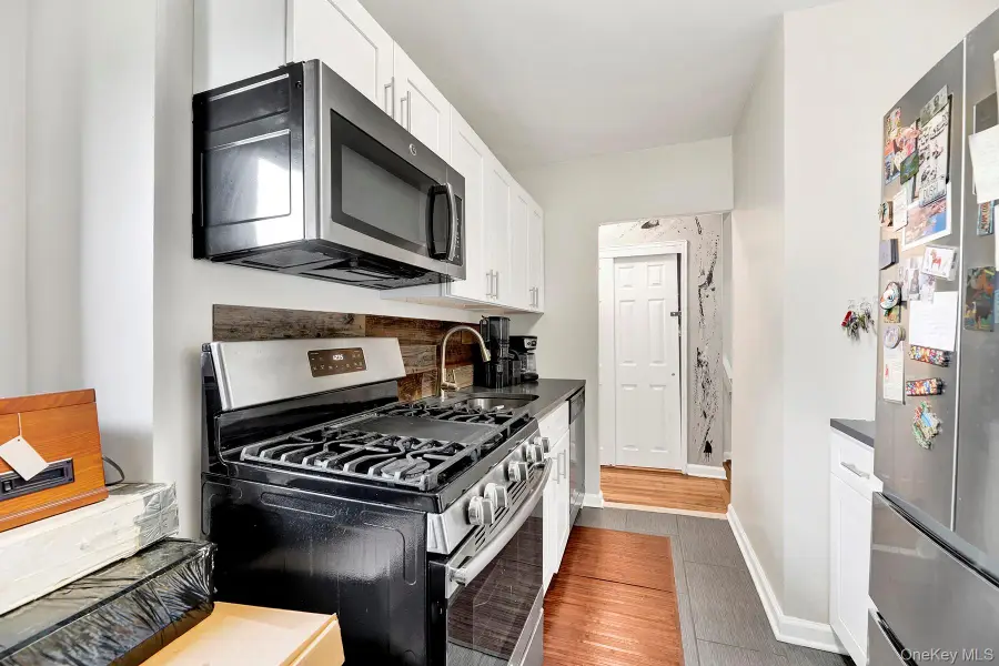 285 E 35th Street #6E, Brooklyn, NY 11203 - Image #3