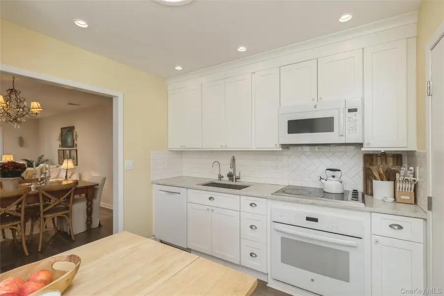 155 Knolls Drive #155, Stony Brook, NY 11790 - Image #3