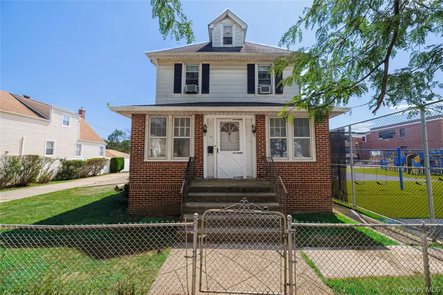 59 Lakeview Avenue, Lynbrook, NY 11563 - Image #2