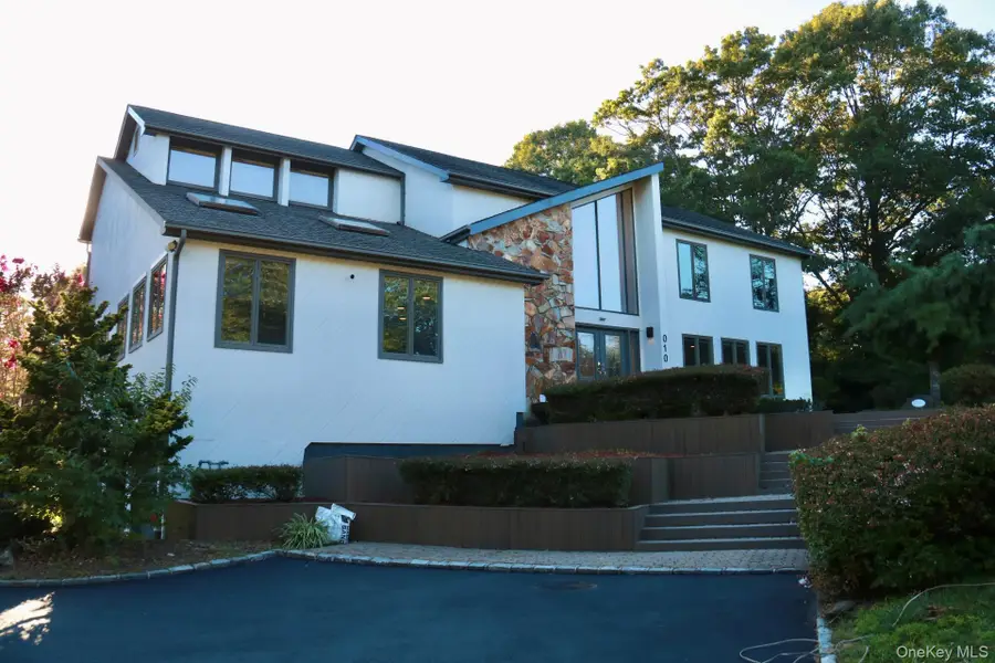 10 Cedarfield Terrace, Saint James, NY 11780 - Image #3