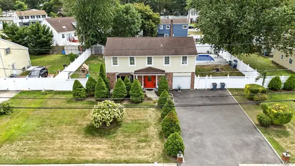 86 Riddle Street, Brentwood, NY 11717