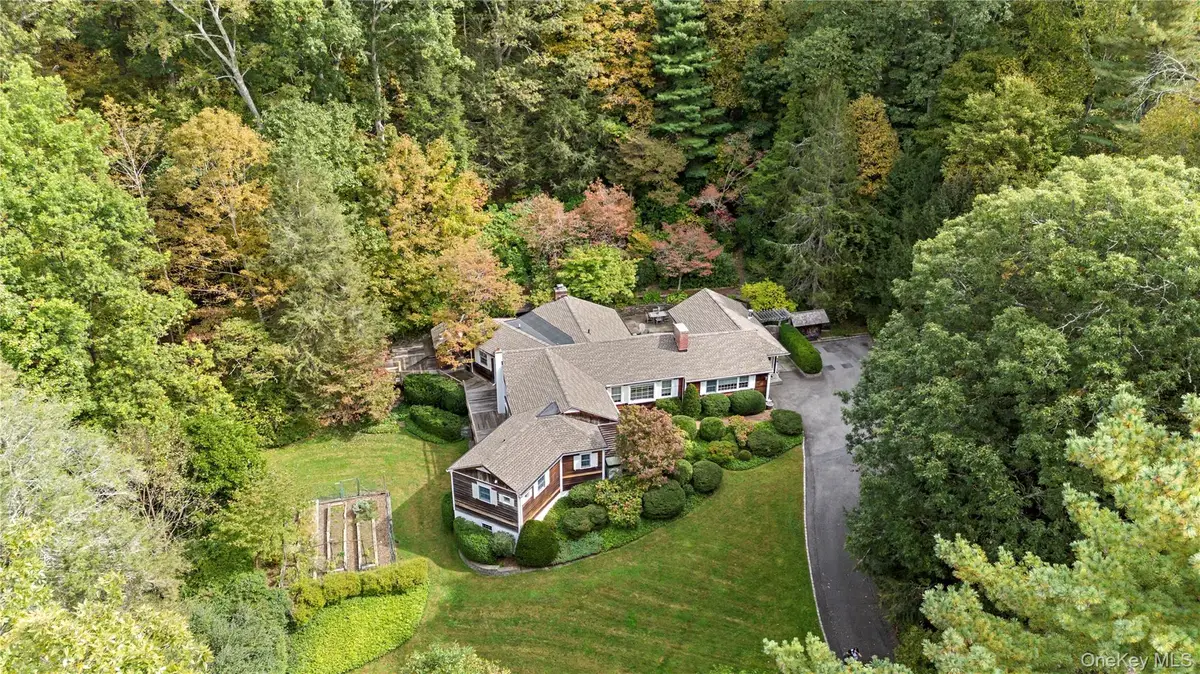 40 Baylis Lane, Bedford, NY 10506 - Image #1