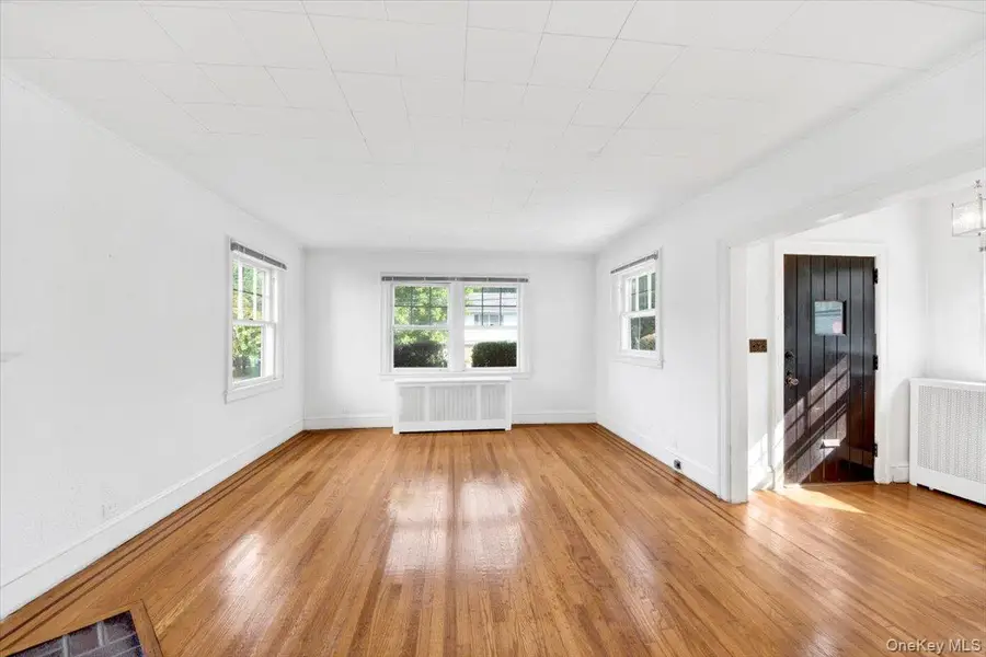 62 Dover Lane, Yonkers, NY 10710 - Image #3