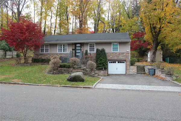 5 Meadowfield Lane, Glen Cove, NY 11542