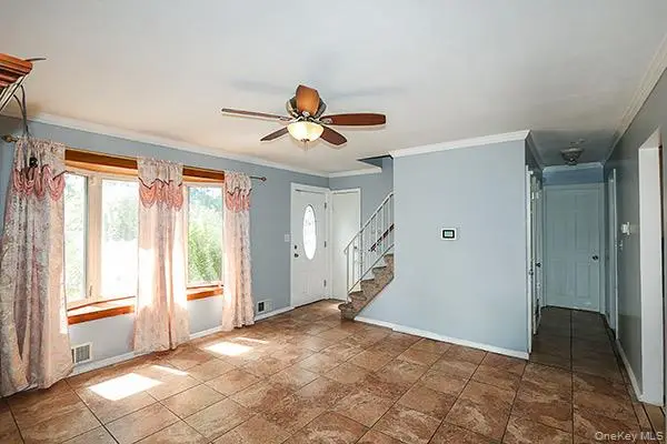 39 Inchcape Road, Bay Shore, NY 11706 - Image #2