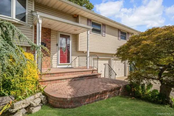 31 Craig Road, Islip Terrace, NY 11752