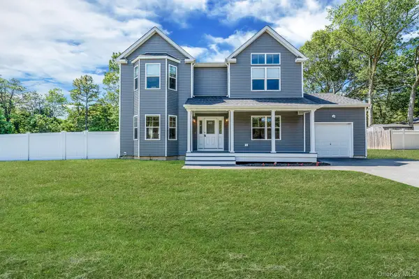 164 Chestnut Street, Mount Sinai, NY 11766