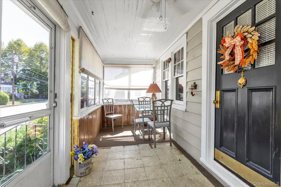 21 Carter Court, Lynbrook, NY 11563 - Image #3