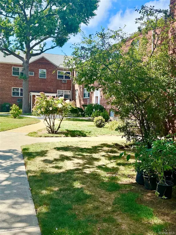 155-18 84th Street #1, Lindenwood, NY 11414