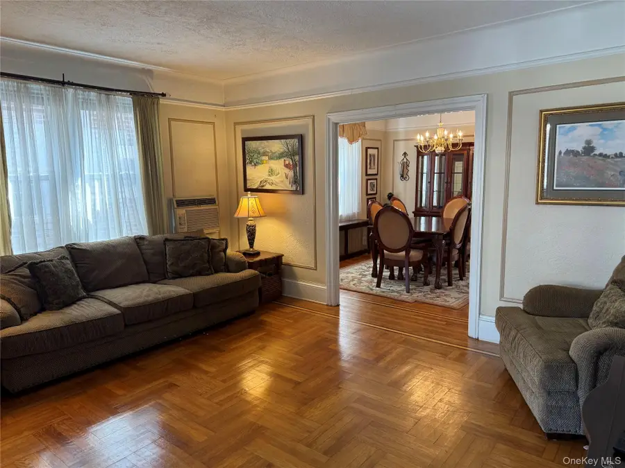 1633 Lurting Avenue, Bronx, NY 10461 - Image #2