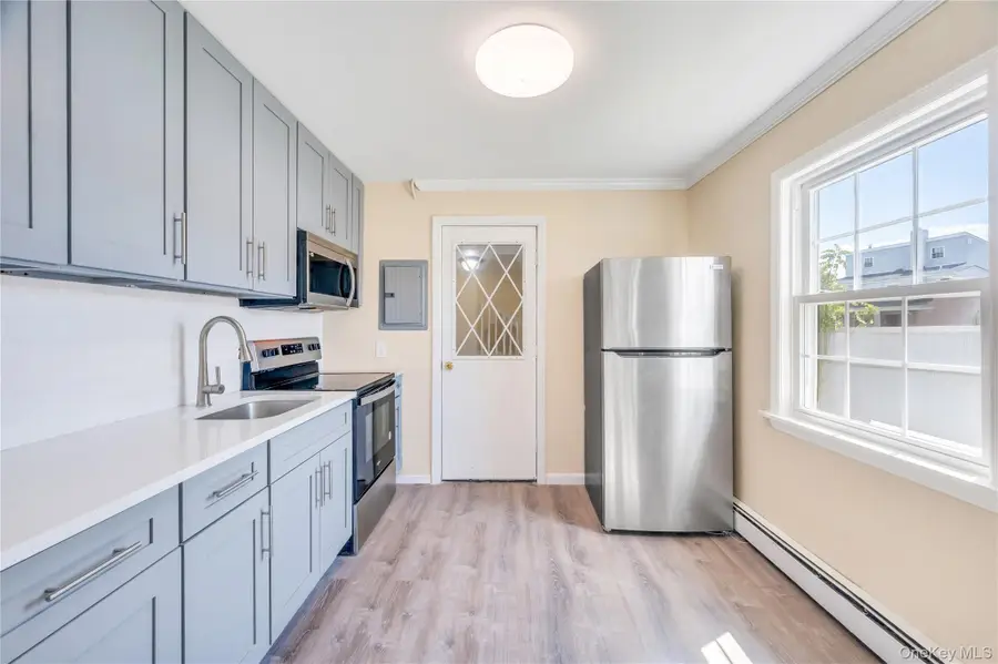 88 Anchor Lane, Levittown, NY 11756 - Image #3