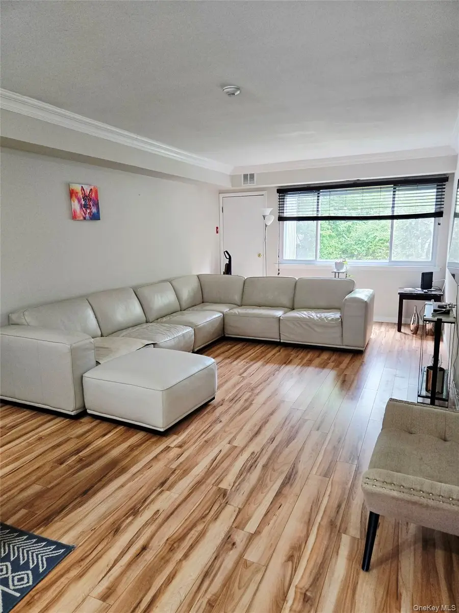 199 Pointe Circle North #199, Coram, NY 11727 - Image #2